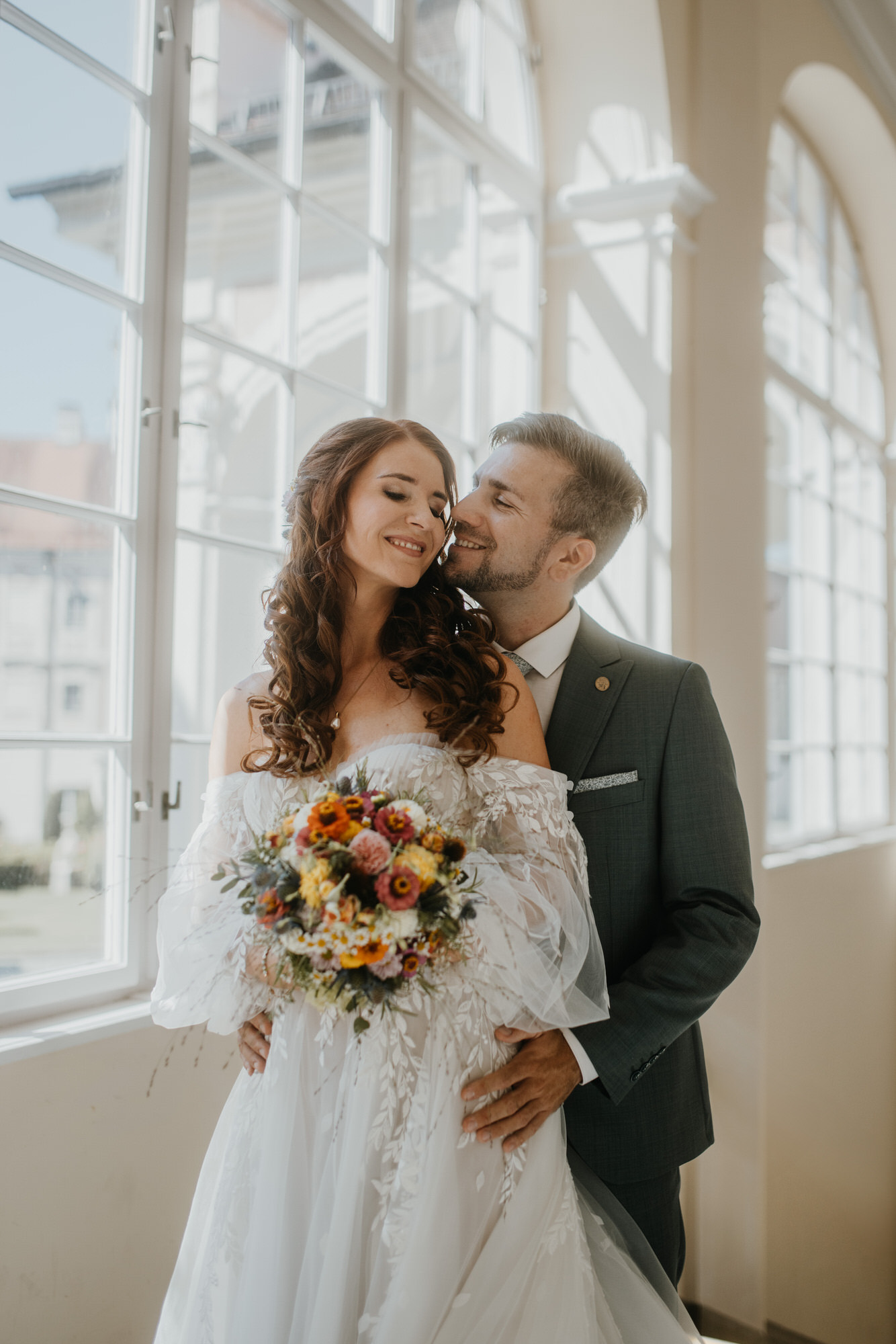 Hochzeit im Schloss Lamberg in Steyr Oberösterreich. Hochzeitsfotografin Verygraphy